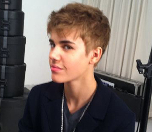 bieber cut hair. justin ieber cut his hair off