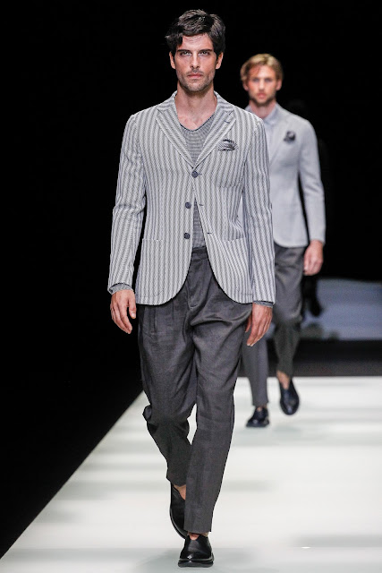 Giorgio Armani Showcases Classics With A Twist With His SS/2018 Collection www.toyastales.blogspot.com #ToyasTales #GiorgioArmani #DesignerSpotlight #Armani #MensFashion #menswear #style 