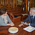  Jaime Ramos  se reune con la presidenta de la Asociación de Periodistas de Talavera, Blanca Bermejo