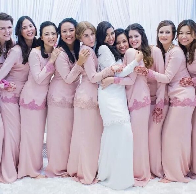 Koleksi Tema Warna dan Design Baju  Bridesmaids Blog 