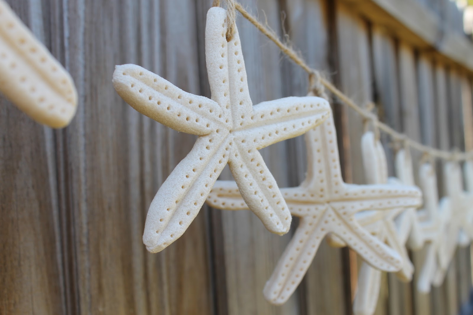 Desperate Craftwives: Salt Dough Starfish Garland