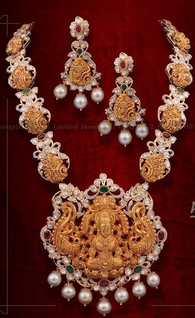 Trendy Jewellery by Mangatrai Neeraj