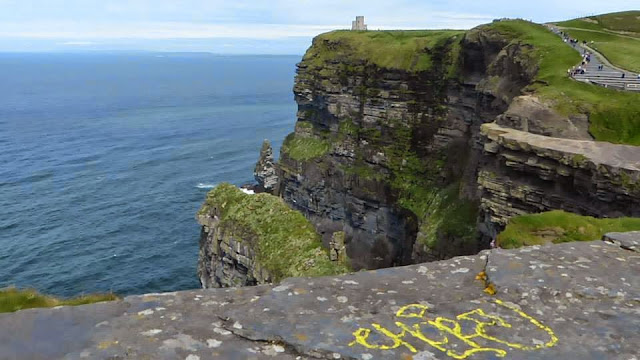 La région du Burren et les falaises de Moher Irlande