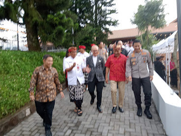 Kapolda Bali Didampingi Wakapolda Dan Kapolres Tabanan Hadiri Grand Opening Dusun Bedugul Asri
