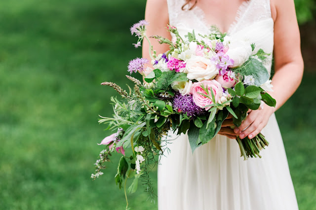 Woodlawn Manor Wedding photographed by Heather Ryan Photography