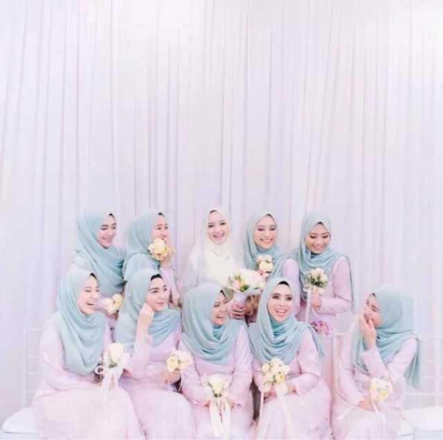 Koleksi Tema  Warna  dan Design Baju Bridesmaids Blog 