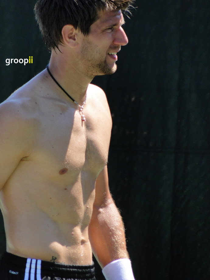 Jurgen Melzer Shirtless at Sony Ericsson Open 2011