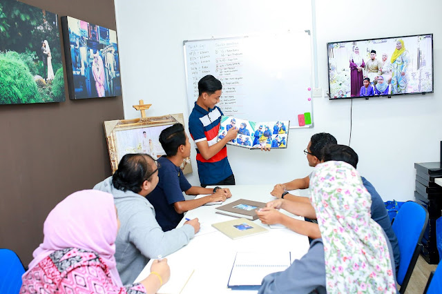 Pakej Fotografi Perkahwinan Suasana Office