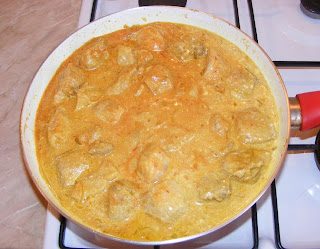 Preparare porc in sos de curry retete culinare,