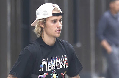 Perempuan Mabuk Masuk ke Kamar Hotel Justin Bieber