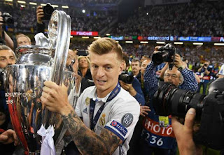 Terlalu Banyak Gelar Toni Kroos Diminta Pensiun Dini