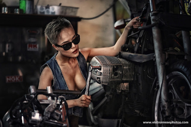 Beautiful Vietnamese motor girl model vol 01 10