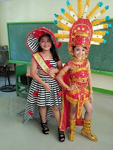 Best in Costumes for United Nations Contest