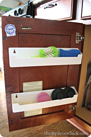 sponge/brush organization