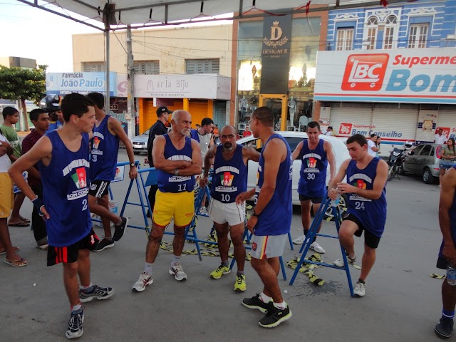 DIRETORIA DE ESPORTES ENTREGA PREMIAÇÃO DOS GANHADORES DA 25ª CORRIDA DA FOGUEIRA