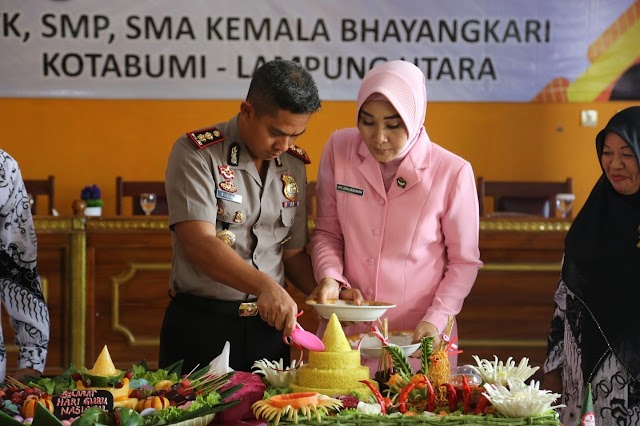 Peringati Hari Guru, Yayasan Kemala Bhyangkari Lampung Utara Gelar Syukuran