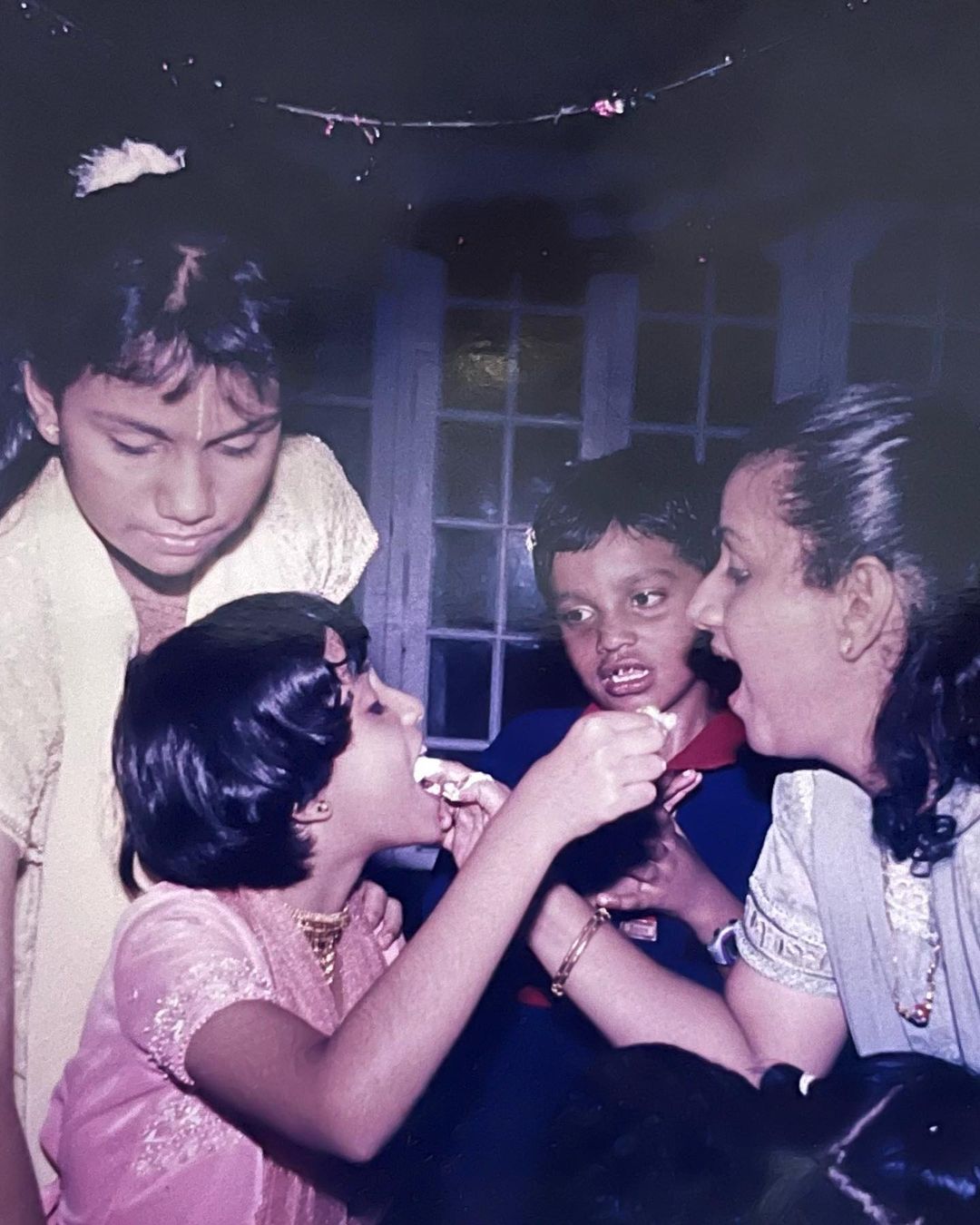 South Indian Actress Keerthy Suresh Childhood Pic with Mother Menaka Suresh & Elder Sister Revathy Suresh | South Indian Actress Keerthy Suresh Childhood Photos | Real-Life Photos