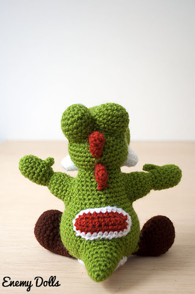 Yoshi amigurumi by Enemy Dolls