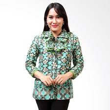  merupakan busana batik modern wanita dengan desain modern serta model terbaru menjadi baj 85+ Model Baju Batik Wanita Terbaru 2018, Eksklusif & Keren 100%