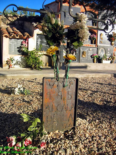 negron-vallanca-valencia-cementerio-cruz