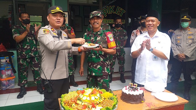 Puluhan Polisi Gerebek Kantor Koramil 03/Sukmajaya. 