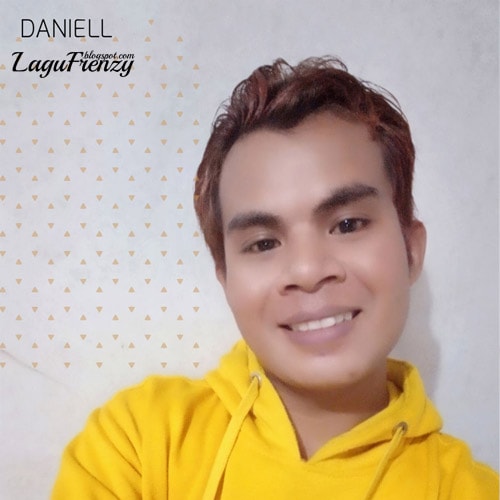 Download Lagu Daniel setiawan - Hanya Cinta Yang Bisa