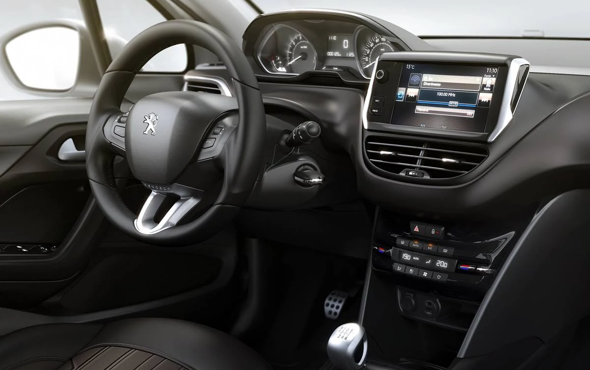 Peugeot 2008 - interior