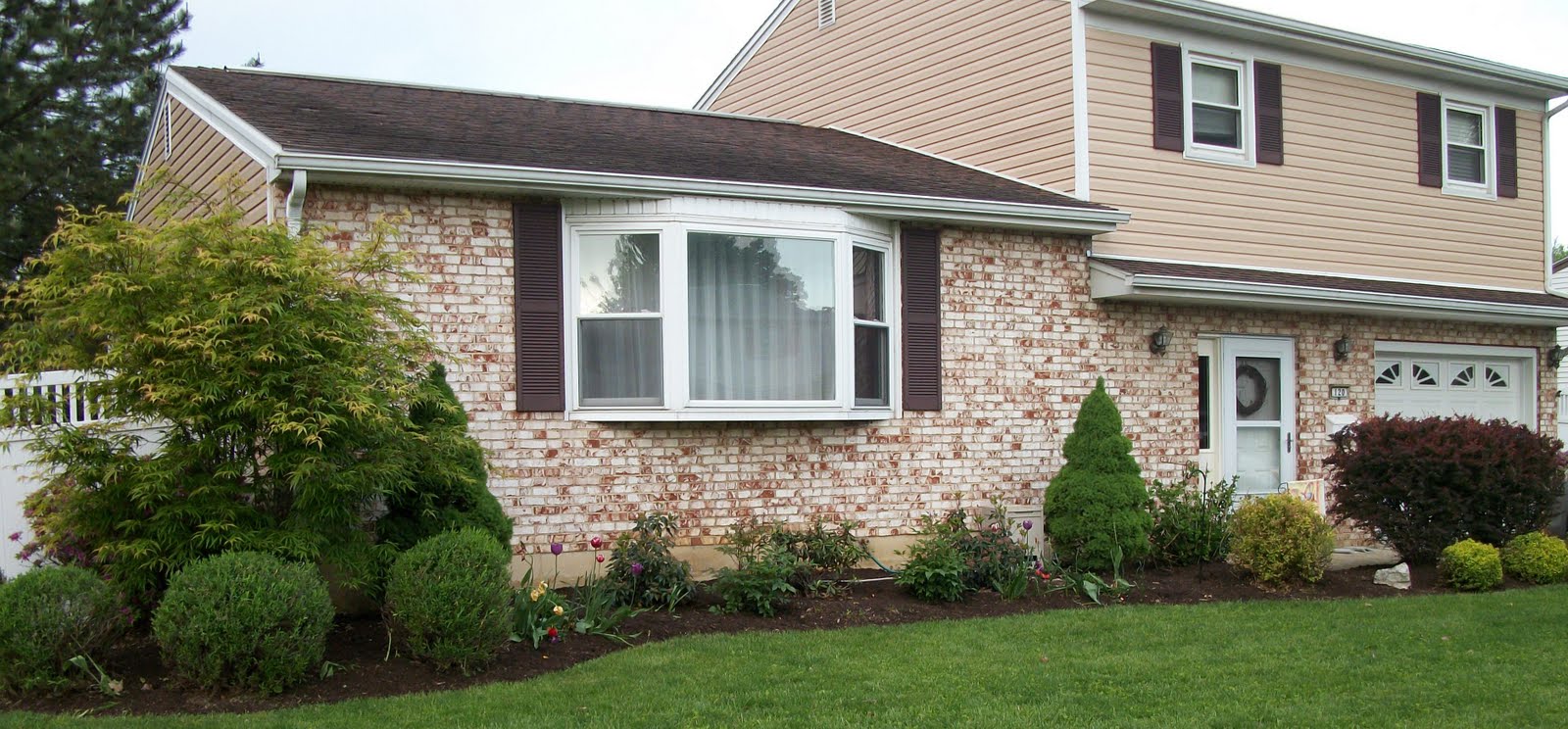 Landscaping: Landscaping Ideas Front Yard Bay Window