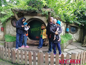 Bercuti Bandung Farm House Susu Lembang Rumah Hobbit