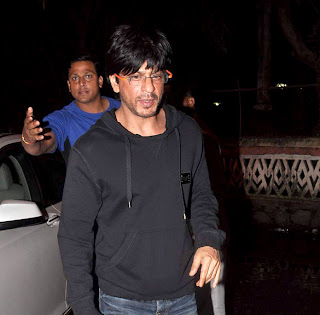 Shahrukh Khan snapped outside Shankar Mahadevan's studio