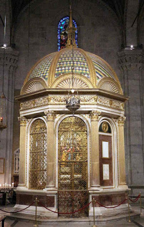 A capelinha do Volto Santo na catedral de Lucca