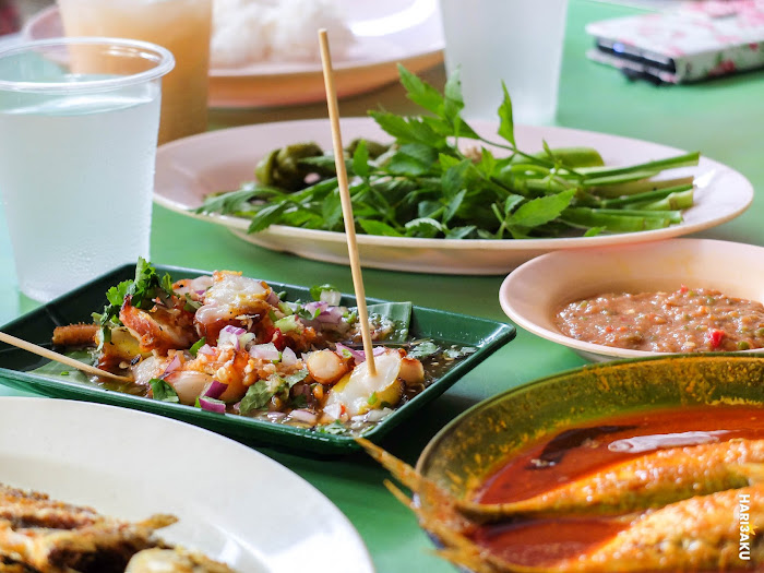 Menu di warung Kak Yang Gulai Temenung