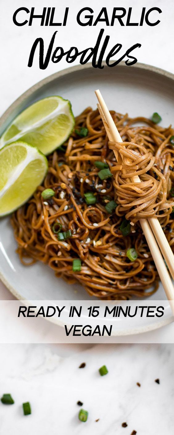 Spicy chili garlic noodles are ready in 15 minutes! A quick and easy vegan dinner. Tasty buckwheat soba noodles tossed in a delicious hoisin sriracha garlic soy sauce | Posted By: DebbieNet.com