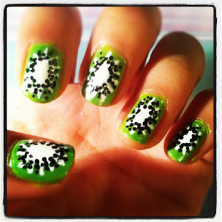 Kiwi-green-nail-art-designs