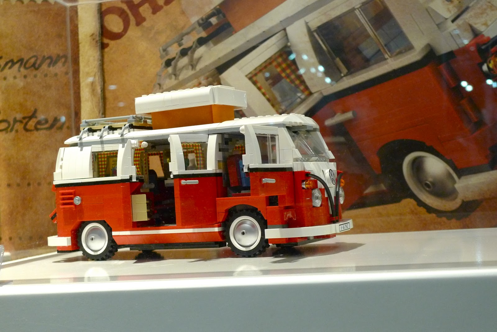 Lego Volkswagen T2 Campervan