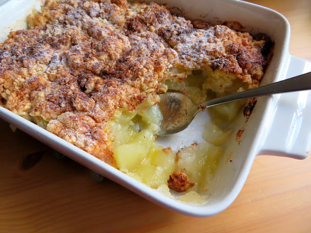 Apple Crisp with Sweet Biscuit Topping