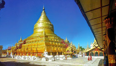 shwezigon pagoda in Bagan