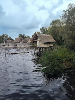 Pfahlbauten skansen domów na palach