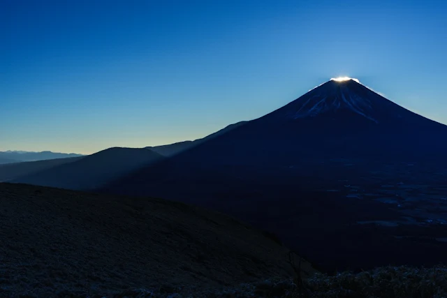 山梨百名山・竜ヶ岳から望む富士山