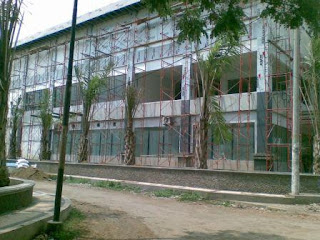 Projek; Memasang Lantai Kayu, Universitas Brawijaya Malang