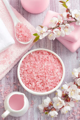 Himalayan salt hair scrub