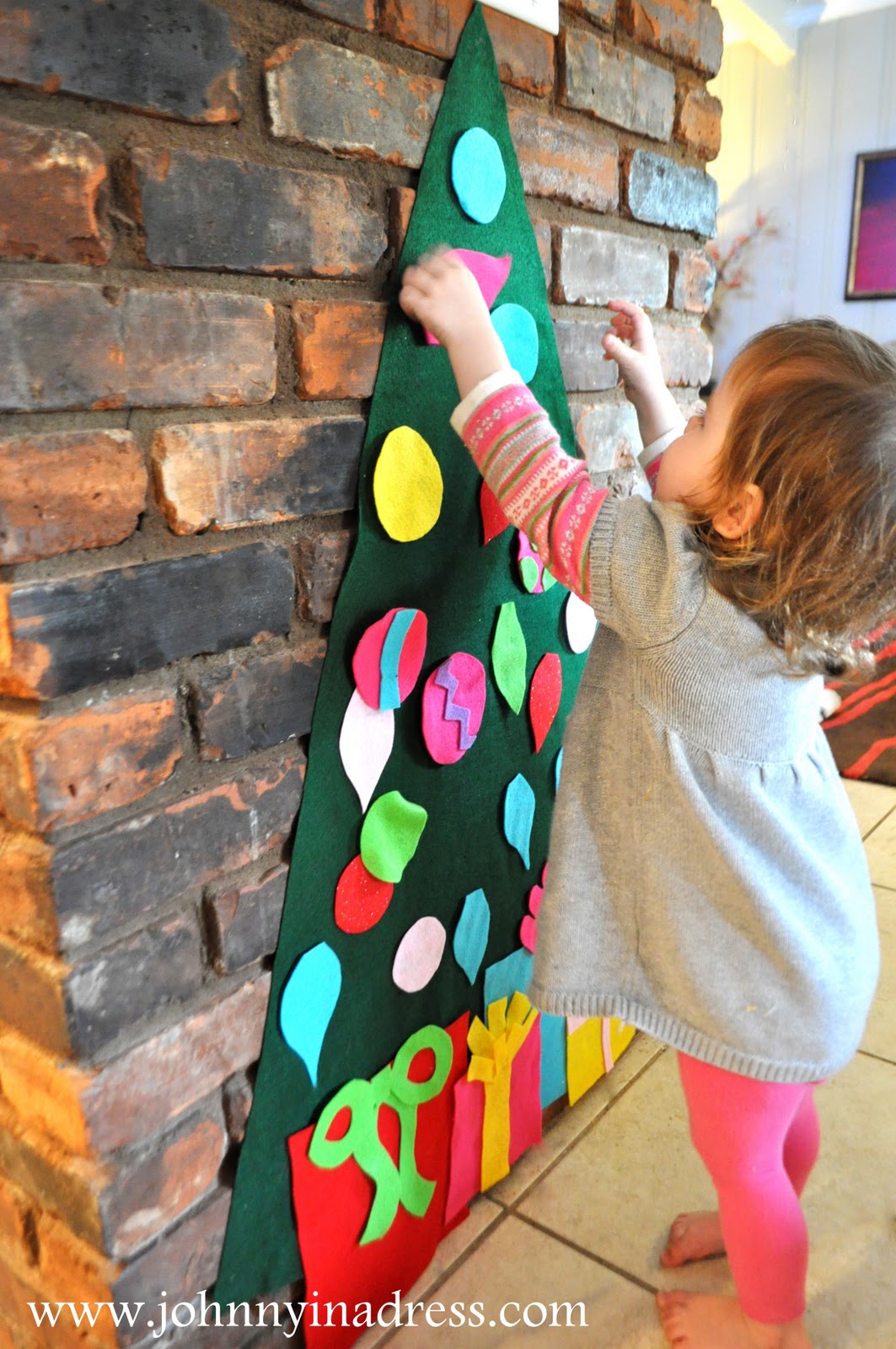 Johnny In A Dress: Play Felt Tree & Ornaments