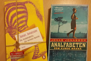 man sieht das deutsche und das schwedische Buch