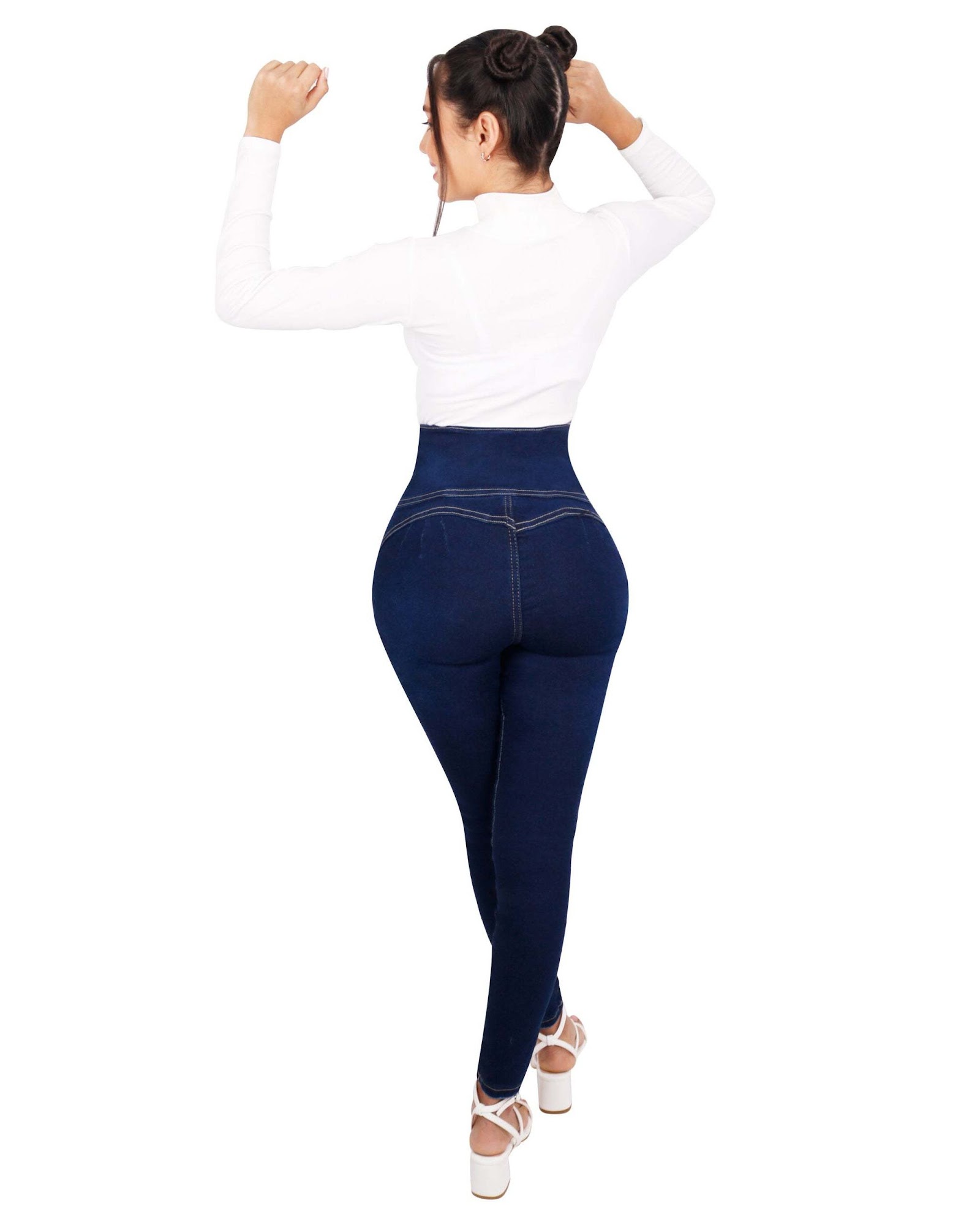 Curvy-Faja: Embrace Your Curves with Confidence 