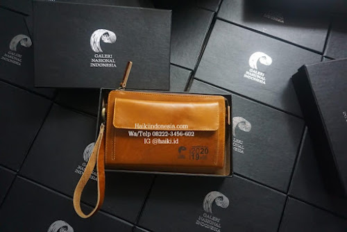 Bikin Souvenir Perusahaan dan Kantor Medan pouch kulit wanita