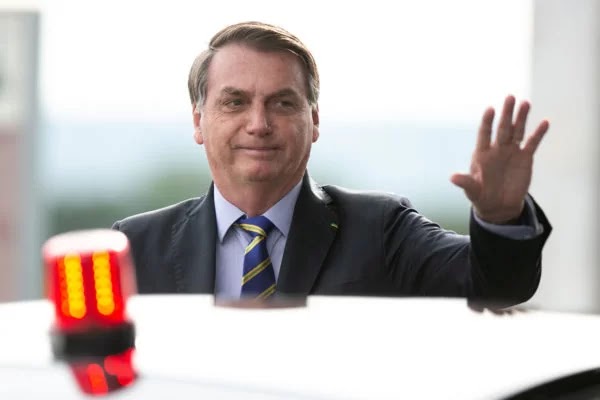 Após atos terroristas em Brasília, deputados democratas pedem extradição de Bolsonaro dos Estados Unidos