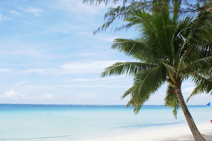 Gambar Pemandangan Indah Di Tepi Pantai