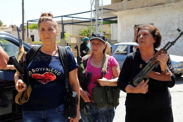 Milícia de mulheres cristãs promete enviar jihadistas “direto pro inferno”