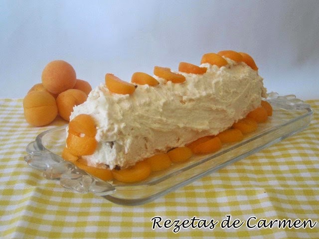 Brazo de gitano de melocotón y galletas { sin horno }