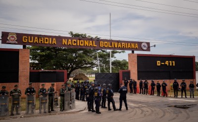 Venezuela responde com exercício militares à chegada de navio de guerra britânico à Guiana